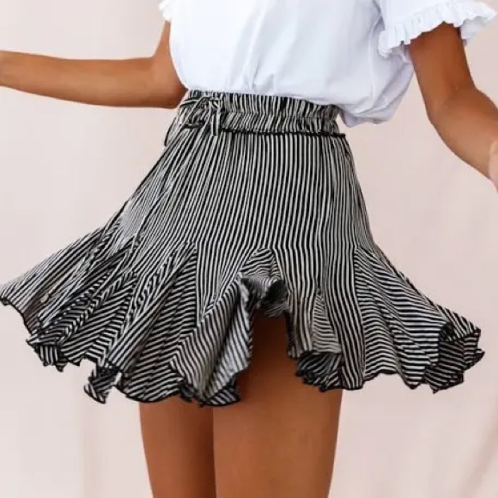 Selfie Leslie Skirt